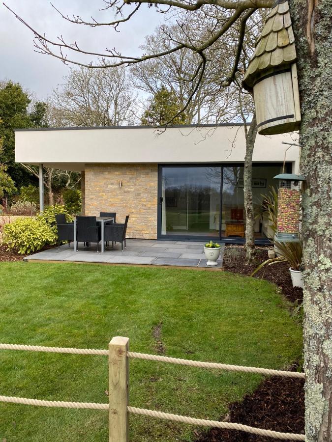 The Nook At Hillbrow Villa Romsey Eksteriør billede